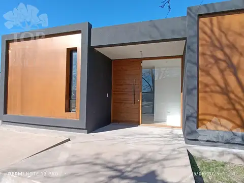Casa en Venta en El Cantón - Barrio Golf, USD 305.000