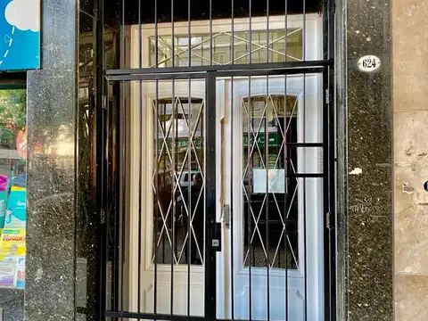DEPARTAMENTO DE TRES AMBIENTES  SIN EXPENSAS EN ALQUILER  POR ESCALERA