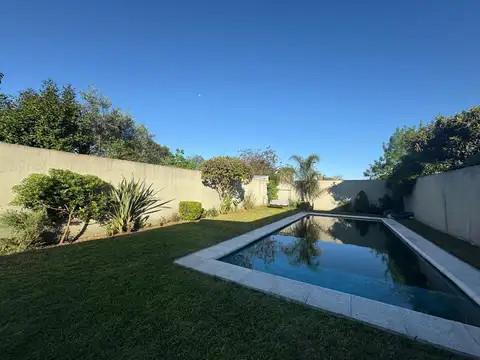Casa en Venta en San Carlos [Cod: ]