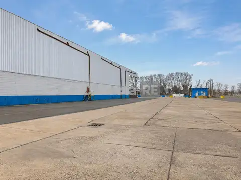 Depósito 3.350 m² en Alquiler - Predio Cerrado - Hurlingham