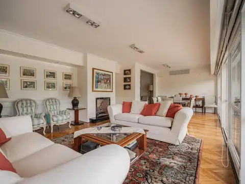 Departamento en Venta con 2 cocheras