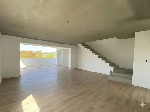 Depto 4 amb, duplex c/parrilla y pileta - APSU