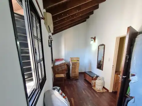 Depto Tipo Casa 4 ambientes con 2 baños