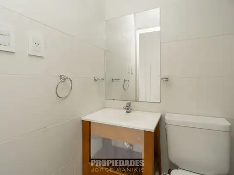 Venta con Renta. PH Monoambiente con patio. A estrenar!