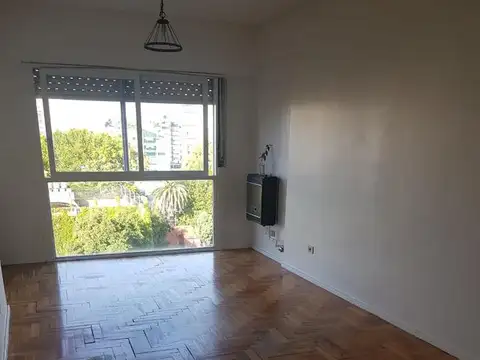 Departamento en Alquiler en Olivos Vias/Rio, $ 585.000