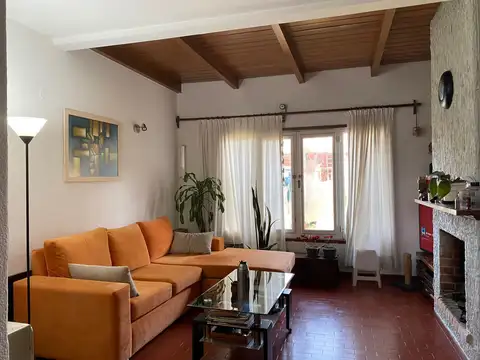 Casa en venta de 2 dormitorios c/ cochera en Maschwitz C.C.