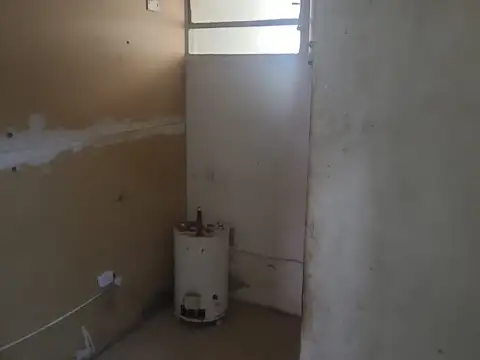 Local en Alquiler Via Púb.