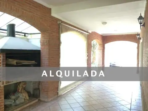 Casa en Alquiler de 3 dormitorios