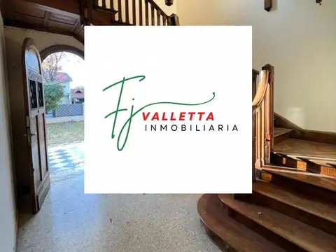 Casa en Venta con 1 cochera