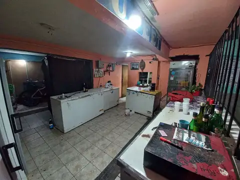 Galpon en Venta en Rafael Calzada, USD 400.000