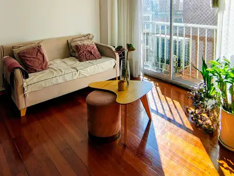 Julián Álvarez 2300, Piso 8