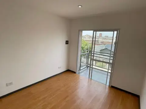 Departamento de 2 ambientes en Bernal
