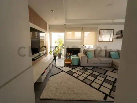 Casa 7 ambientes con 3 baños