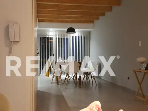 Depto Tipo Casa 4 ambientes con 1 baño