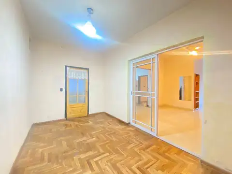 VENTA CASA 3 HABITACIONES CON JARDÍN VILLA LYNCH