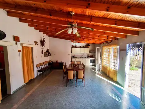 Casa en Venta en Berazategui, USD 145.000