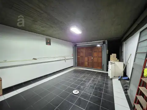 Depto Tipo Casa en Venta con 3 cocheras