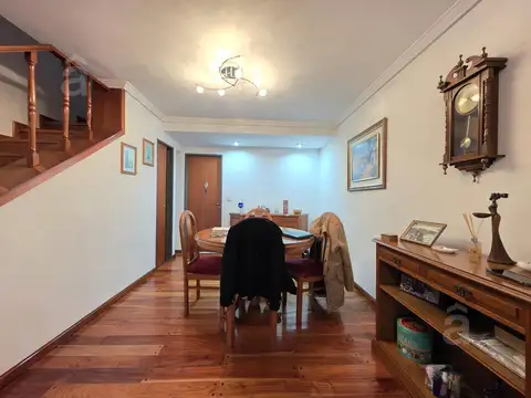 Depto Tipo Casa en Venta 20 años