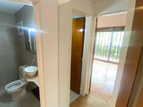 Depto Tipo Casa 4 ambientes con 2 baños