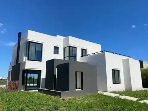 Casa Con Vista Al Golf En Canton Golf