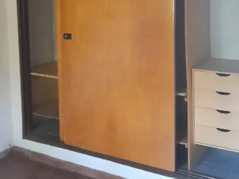 Departamento en Alquiler en Caseros, $ 370.000