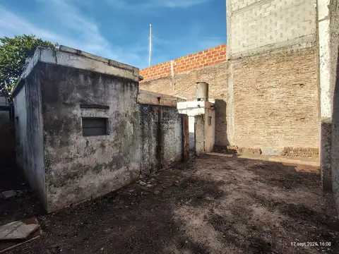 Depto Tipo Casa 2 ambientes con 1 baño