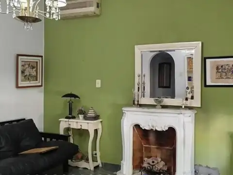 Casa en Venta en Isidro Casanova, USD 121.000