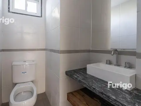 Casa 5 ambientes con 2 baños