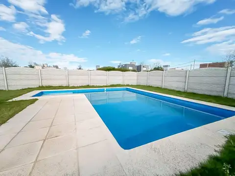 VENTA/PERMUTA: Monoambiente con amplio parque y pileta. Tierra de Sueños 3, Roldán.