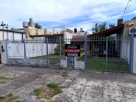 CASA 3 AMBIENTES EN SAN JUSTO- NUEVO VALOR 