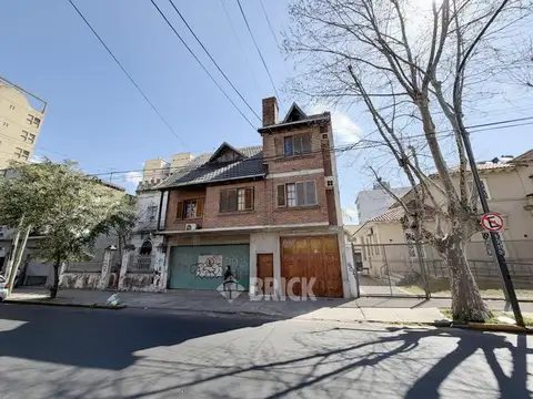 (EN BLOCK) 2 PH SIN EXPENSAS EN SARMIENTO AL 1700 - 330 M2 TOTALES