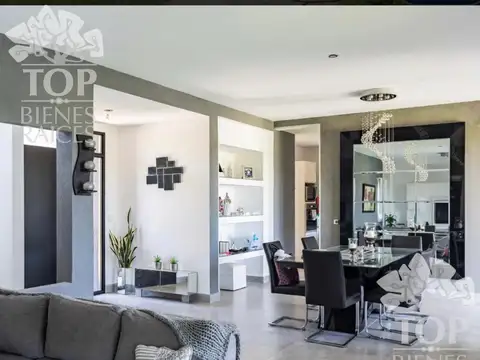 Casa en Venta en El Cantón - Norte, USD 299.000