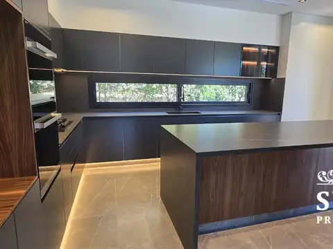 Casa en Venta en Nordelta, USD 1.950.000