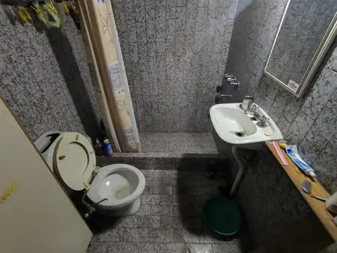 Casa 5 ambientes con 1 baño
