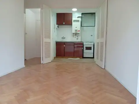 Departamento en Alquiler en Once, $ 600.000