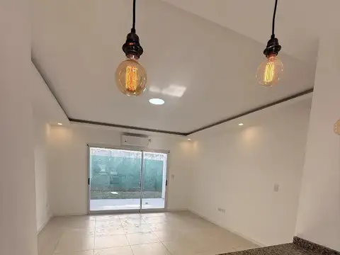 Departamento en Alquiler con 2 cocheras