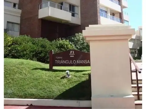 Departamento de 3 ambientes  en Torre Triángulo Mansa, Parada 2 Brava, Punta del Este