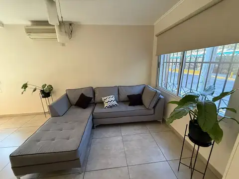 Casa 3 ambientes con 2 baños