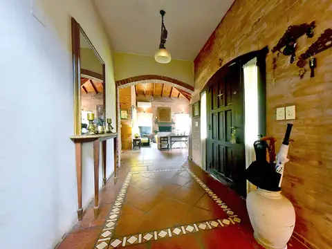 Casa 7 ambientes con 3 baños