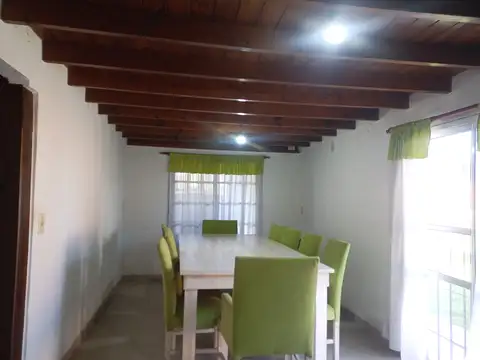Las Piedras 800, Piso Pb