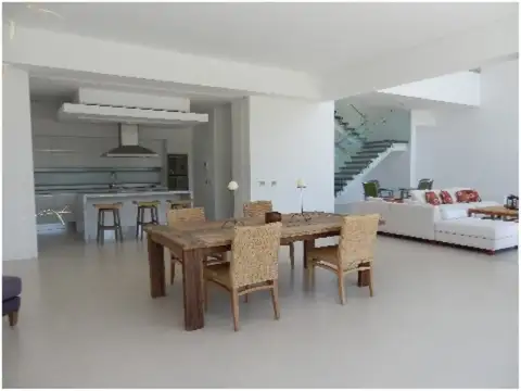 Departamento - Alquiler temporario - Uruguay, PLAYA BRAVA PUNTA DEL ESTE - Rambla Lorenzo Batlle Pac