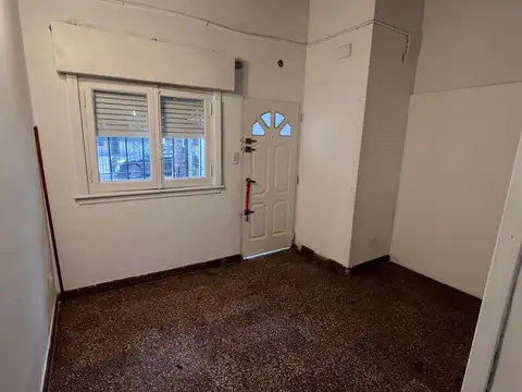 Casa en Alquiler con 1 cochera