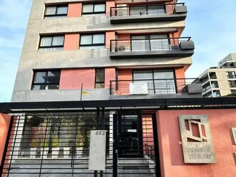 DEPARTAMENTO DE 2 AMBIENTES CON 3 COCHERAS