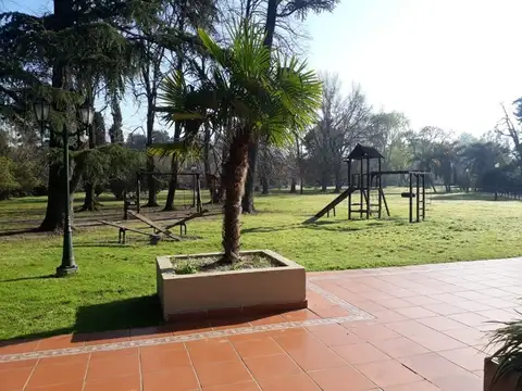 Casa en "La Peregrina" lote 800 m2! Excelente calidad y buen gusto! Amenities!