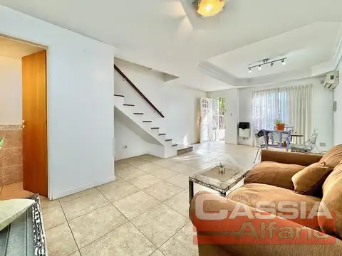 Depto Tipo Casa en Venta 14 años