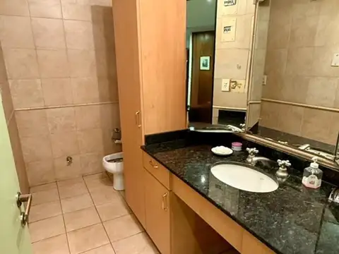 Departamento 7 ambientes con 2 baños