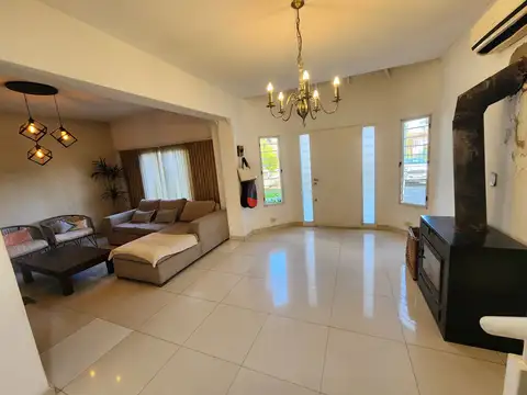 Casa en Venta en Ituzaingo, USD 200.000