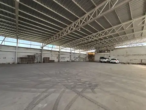 ALQUILER GALPON EN LAS HERAS, 2 mil mts2 cubierto