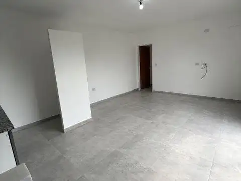 DR MONTE al 700, 3 ambientes + terraza con parrilla