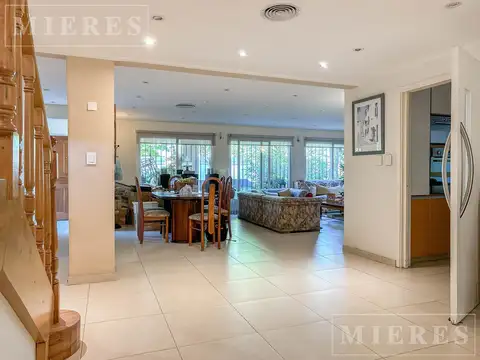 Casa en Venta en La Horqueta, USD 590.000
